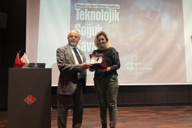 “Teknolojik Soğuk Savaş” Konferansı