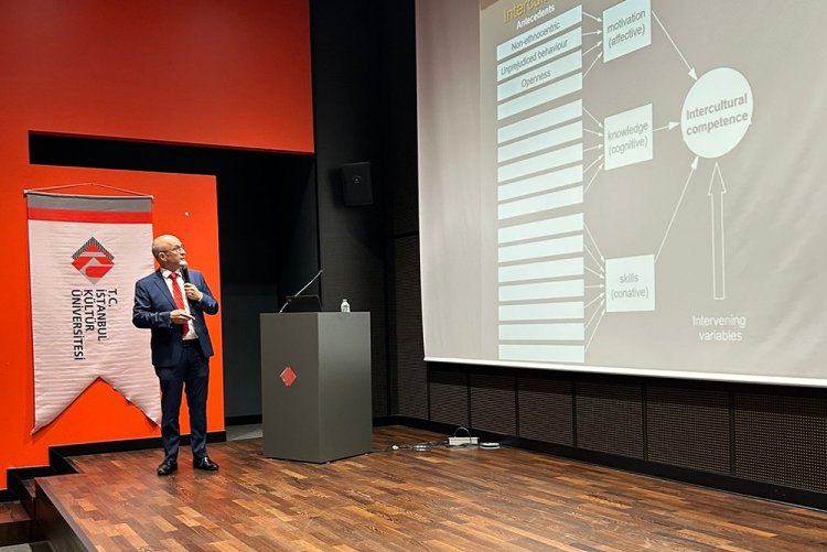 Uluslararası Ticaret ve Finansman Bölümü Açılış Dersi ve Oryantasyon Programı