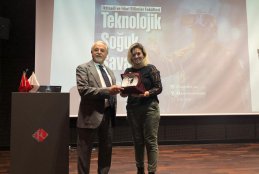 “Teknolojik Soğuk Savaş” Konferansı